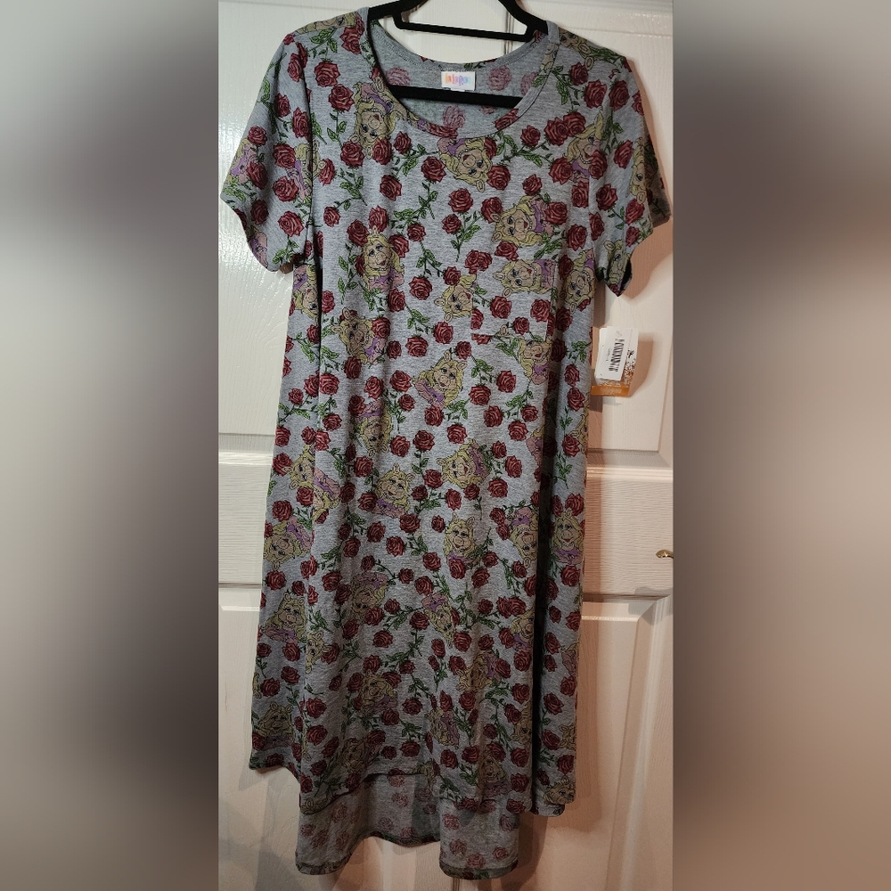 LulaRoe Miss. Piggy Gray Dress with Red Rose Pattern Size L